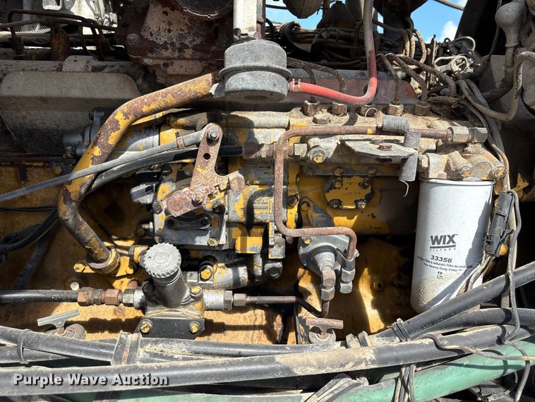 image for item EA7110 1992 White GMC WG Series dump truck