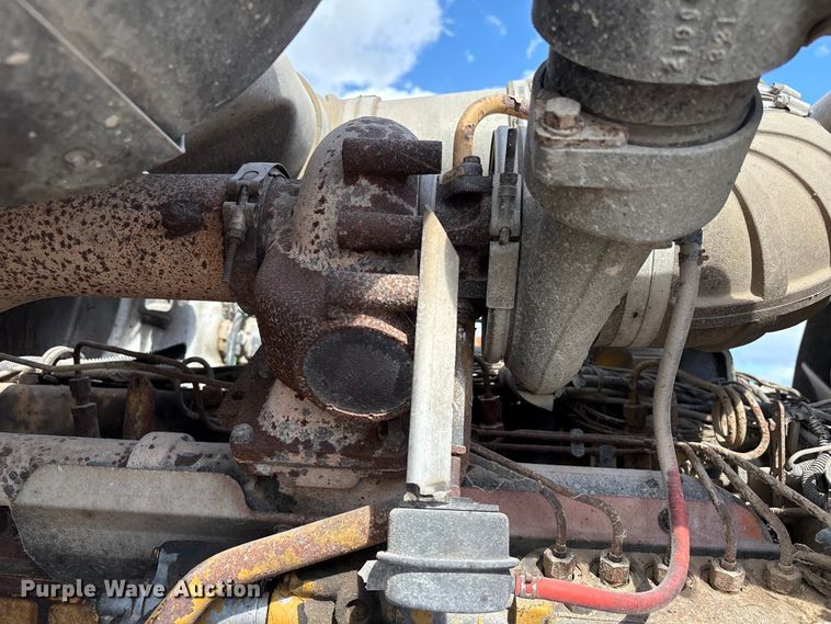 image for item EA7110 1992 White GMC WG Series dump truck