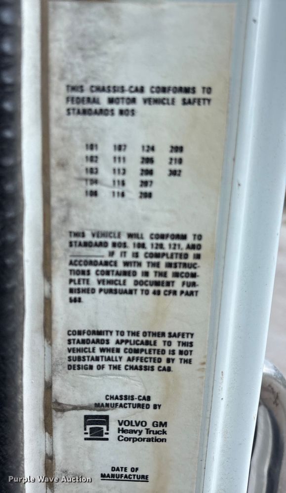 image for item EA7110 1992 White GMC WG Series dump truck