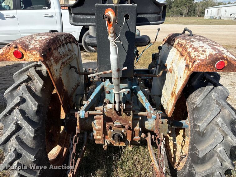 image for item EA7111 1979 Ford 1300 tractor