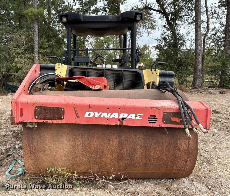 image for item EA7113 Dynapac CC624HF double drum vibratory roller