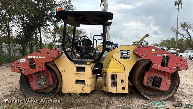 image for item EA7113 Dynapac CC624HF double drum vibratory roller