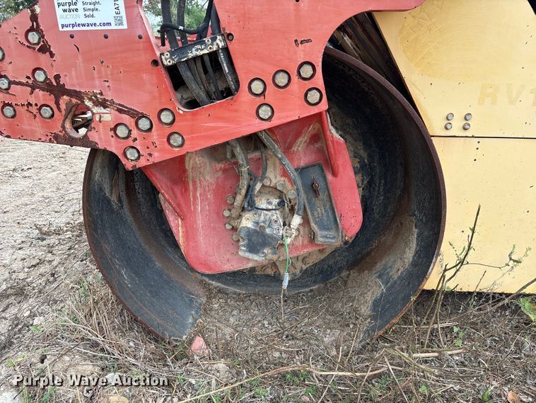 image for item EA7113 Dynapac CC624HF double drum vibratory roller