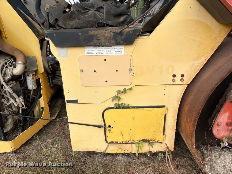 image for item EA7113 Dynapac CC624HF double drum vibratory roller