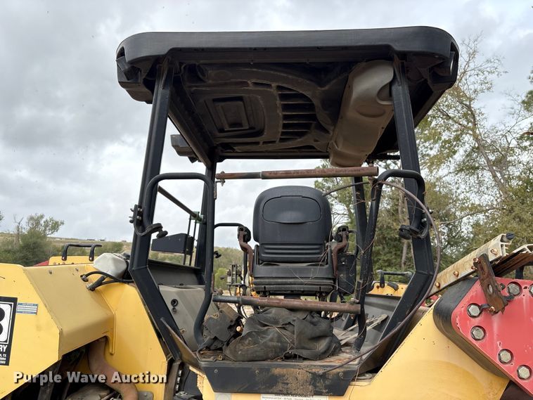 image for item EA7113 Dynapac CC624HF double drum vibratory roller