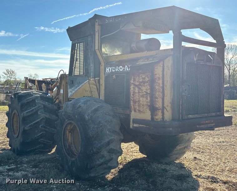 image for item EA7124 1999 Hydro-Ax 411EX feller buncher