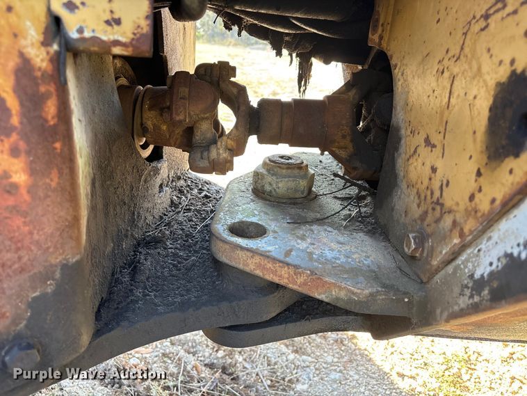 image for item EA7124 1999 Hydro-Ax 411EX feller buncher