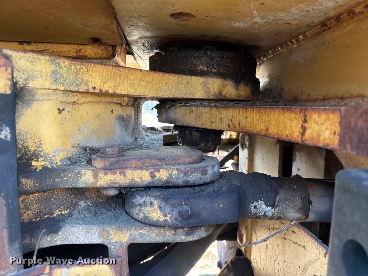 image for item EA7124 1999 Hydro-Ax 411EX feller buncher