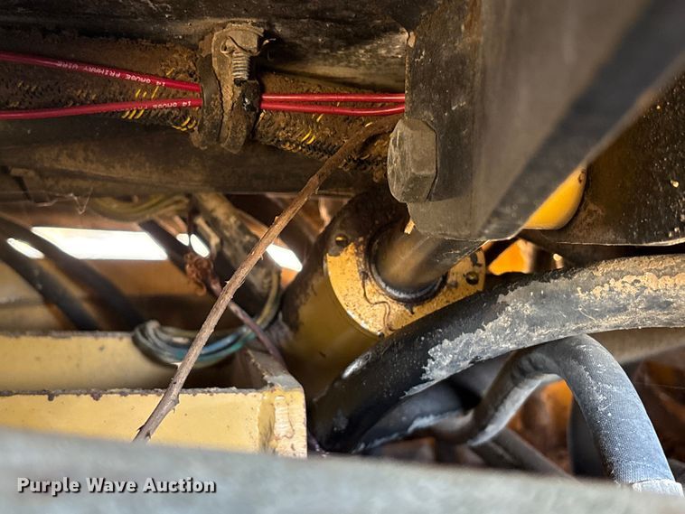 image for item EA7124 1999 Hydro-Ax 411EX feller buncher