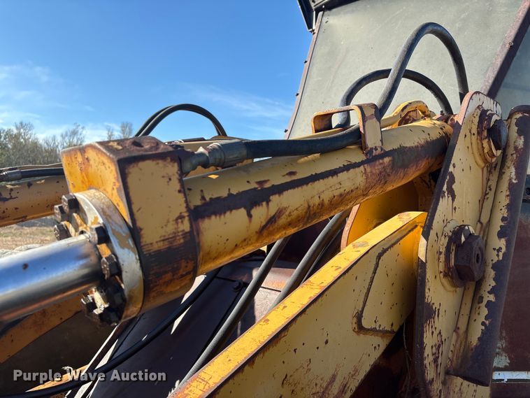 image for item EA7124 1999 Hydro-Ax 411EX feller buncher