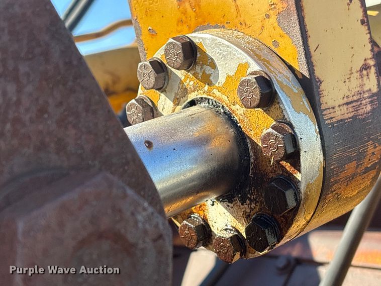 image for item EA7124 1999 Hydro-Ax 411EX feller buncher