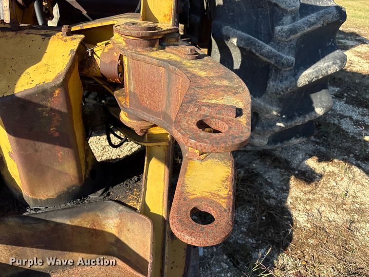 image for item EA7124 1999 Hydro-Ax 411EX feller buncher