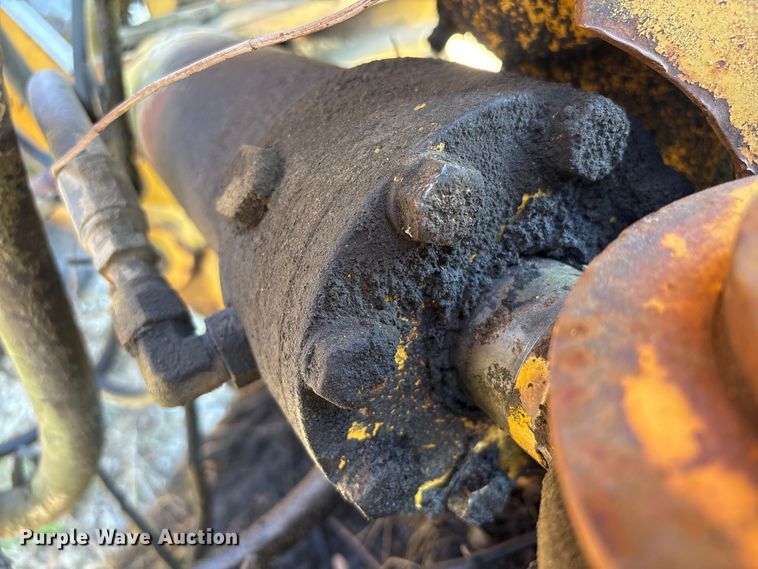 image for item EA7124 1999 Hydro-Ax 411EX feller buncher