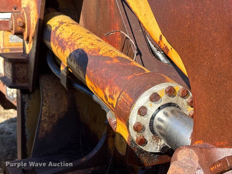 image for item EA7124 1999 Hydro-Ax 411EX feller buncher