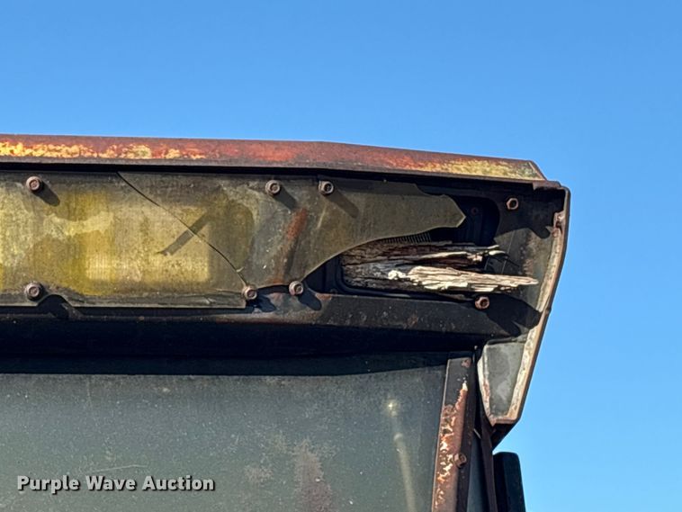 image for item EA7124 1999 Hydro-Ax 411EX feller buncher