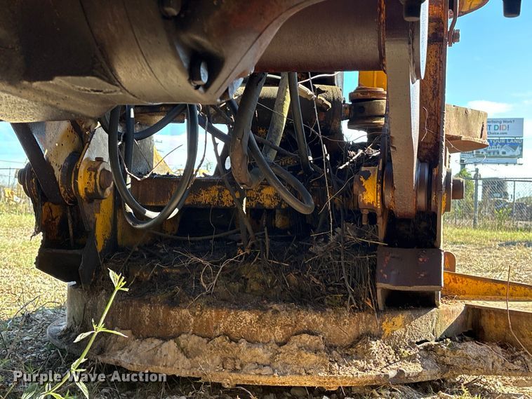 image for item EA7124 1999 Hydro-Ax 411EX feller buncher