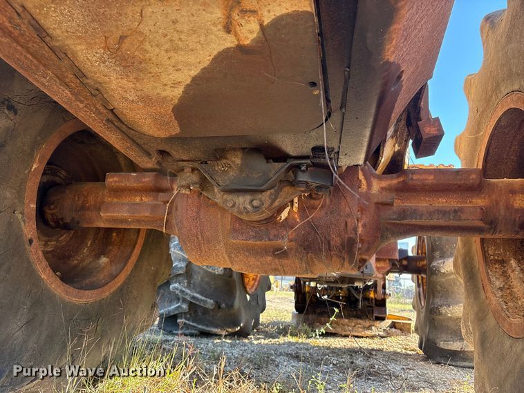 image for item EA7124 1999 Hydro-Ax 411EX feller buncher