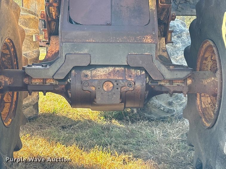 image for item EA7124 1999 Hydro-Ax 411EX feller buncher