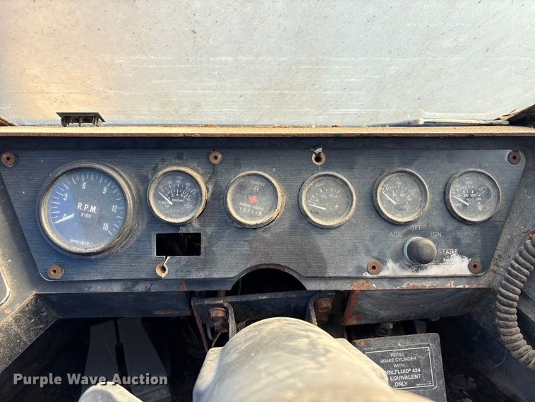 image for item EA7124 1999 Hydro-Ax 411EX feller buncher