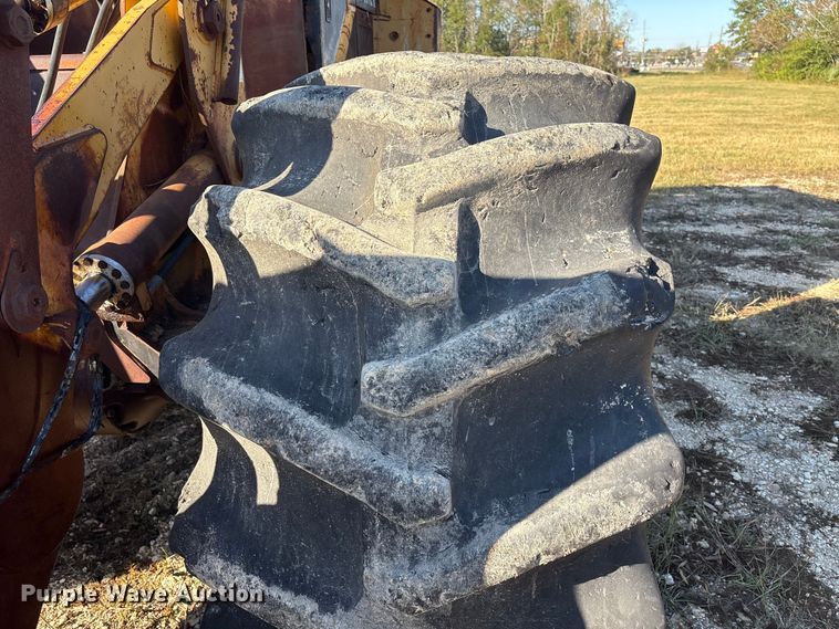 image for item EA7124 1999 Hydro-Ax 411EX feller buncher