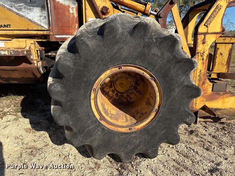 image for item EA7124 1999 Hydro-Ax 411EX feller buncher