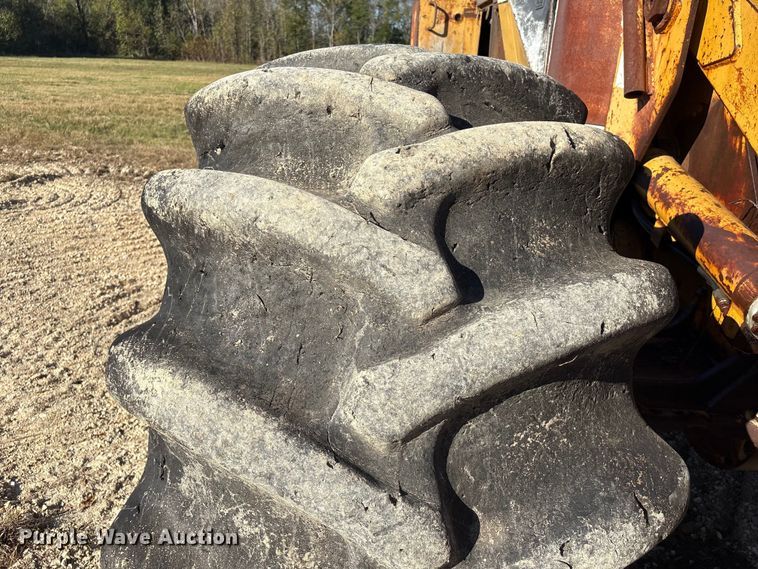 image for item EA7124 1999 Hydro-Ax 411EX feller buncher