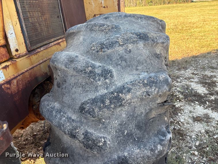 image for item EA7124 1999 Hydro-Ax 411EX feller buncher