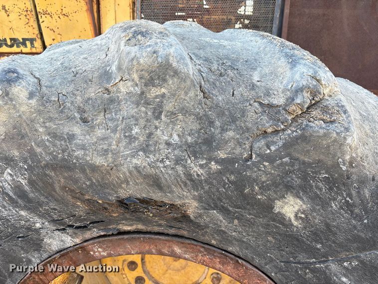 image for item EA7124 1999 Hydro-Ax 411EX feller buncher