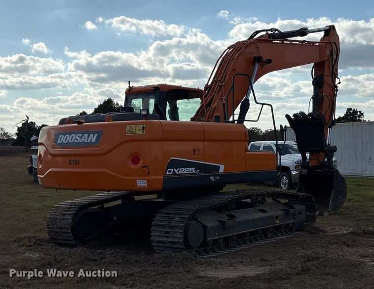EXCAVADORA 2021 DOOSAN DX225LC