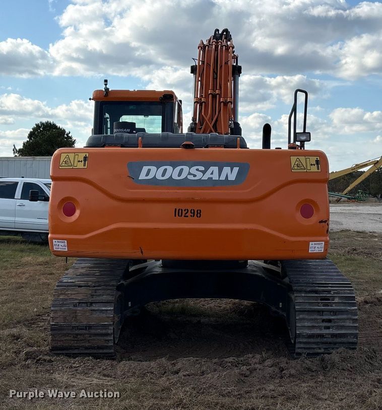 image for item EA7745 2021 Doosan DX225LC excavator