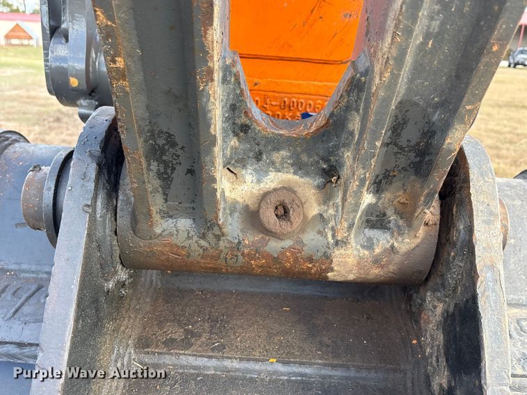 image for item EA7745 2021 Doosan DX225LC excavator