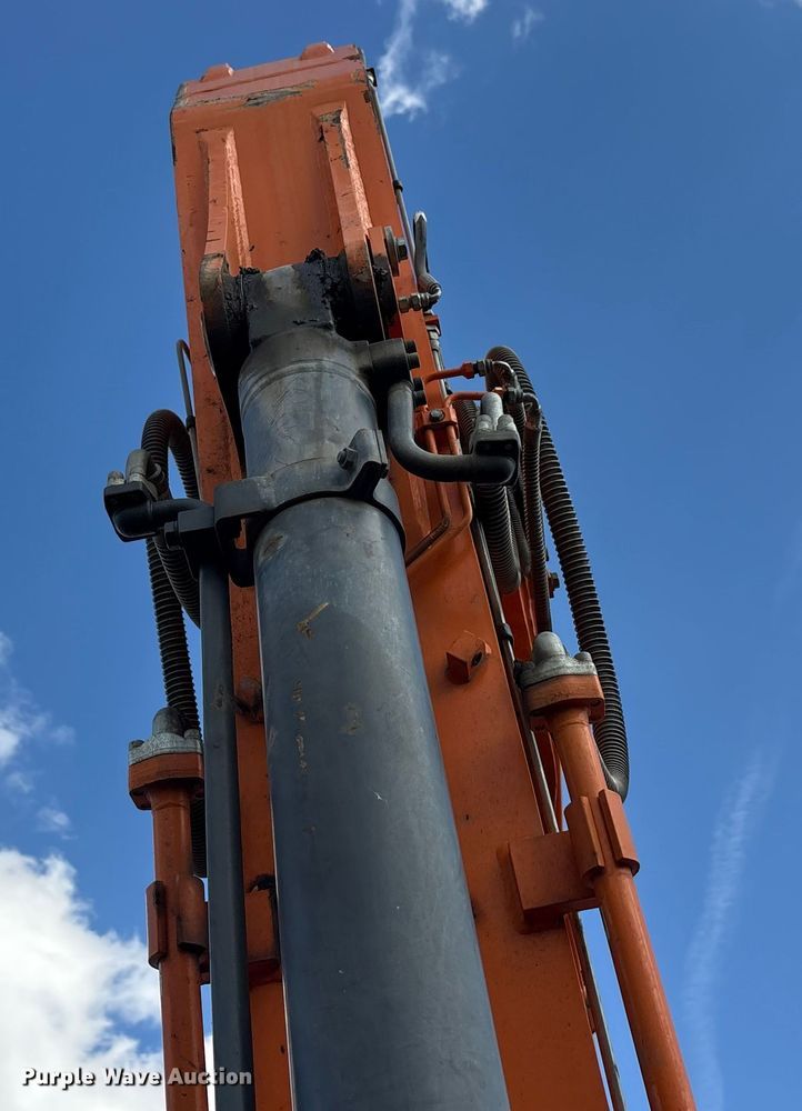 image for item EA7745 2021 Doosan DX225LC excavator