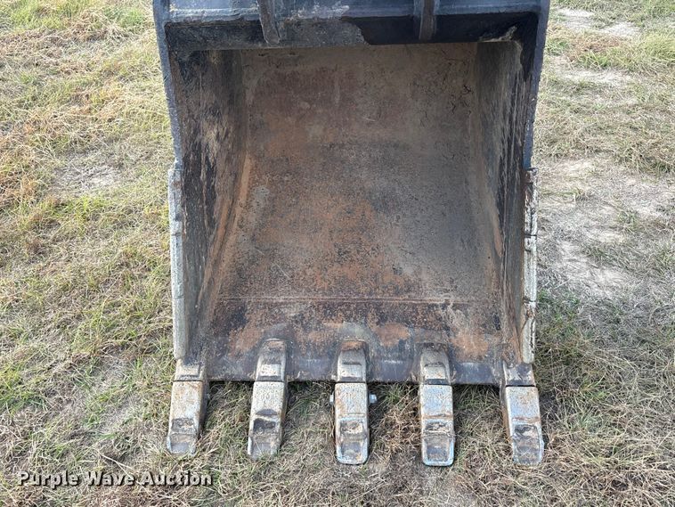 image for item EA7745 2021 Doosan DX225LC excavator