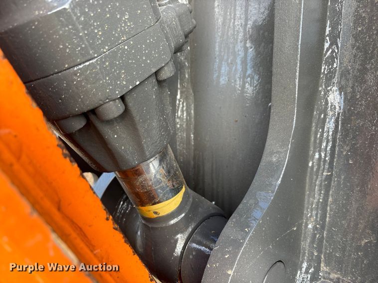 image for item EA7745 2021 Doosan DX225LC excavator