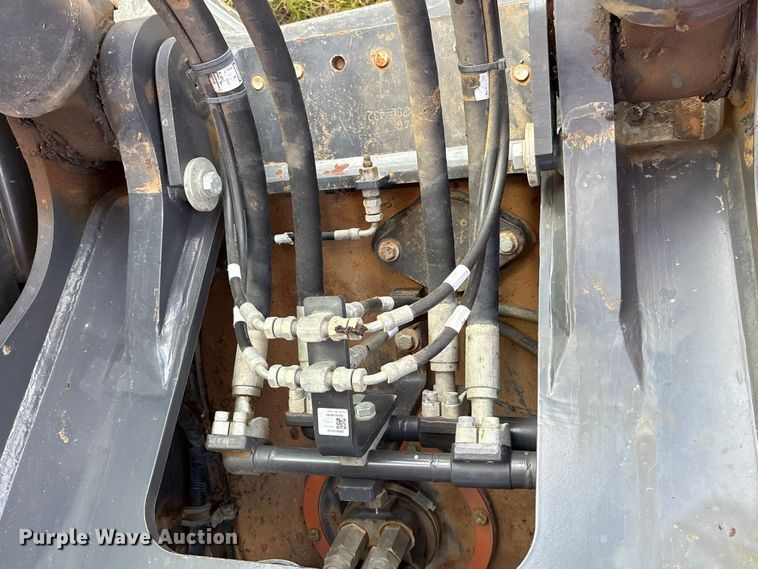 image for item EA7745 2021 Doosan DX225LC excavator