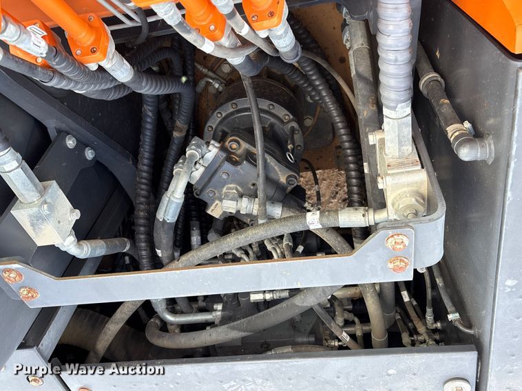 image for item EA7745 2021 Doosan DX225LC excavator