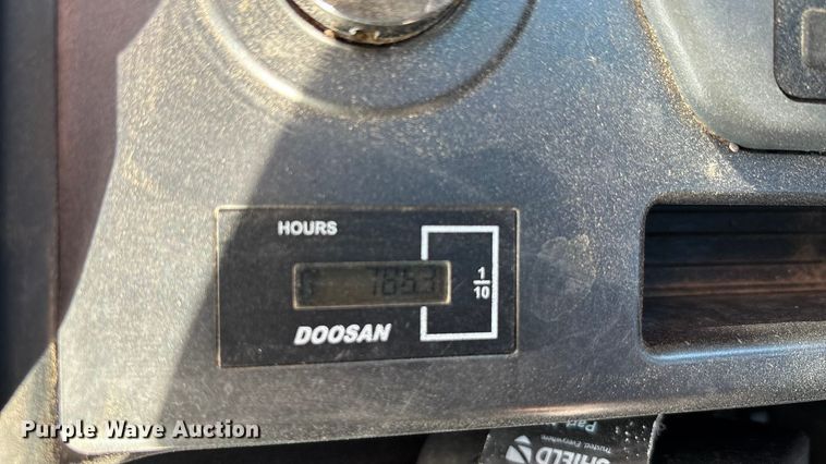 image for item EA7745 2021 Doosan DX225LC excavator