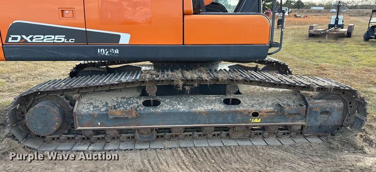 image for item EA7745 2021 Doosan DX225LC excavator