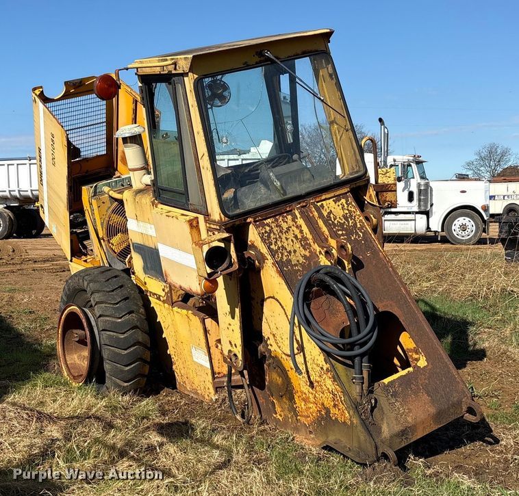 image for item EA7785 Dresser wheel loader