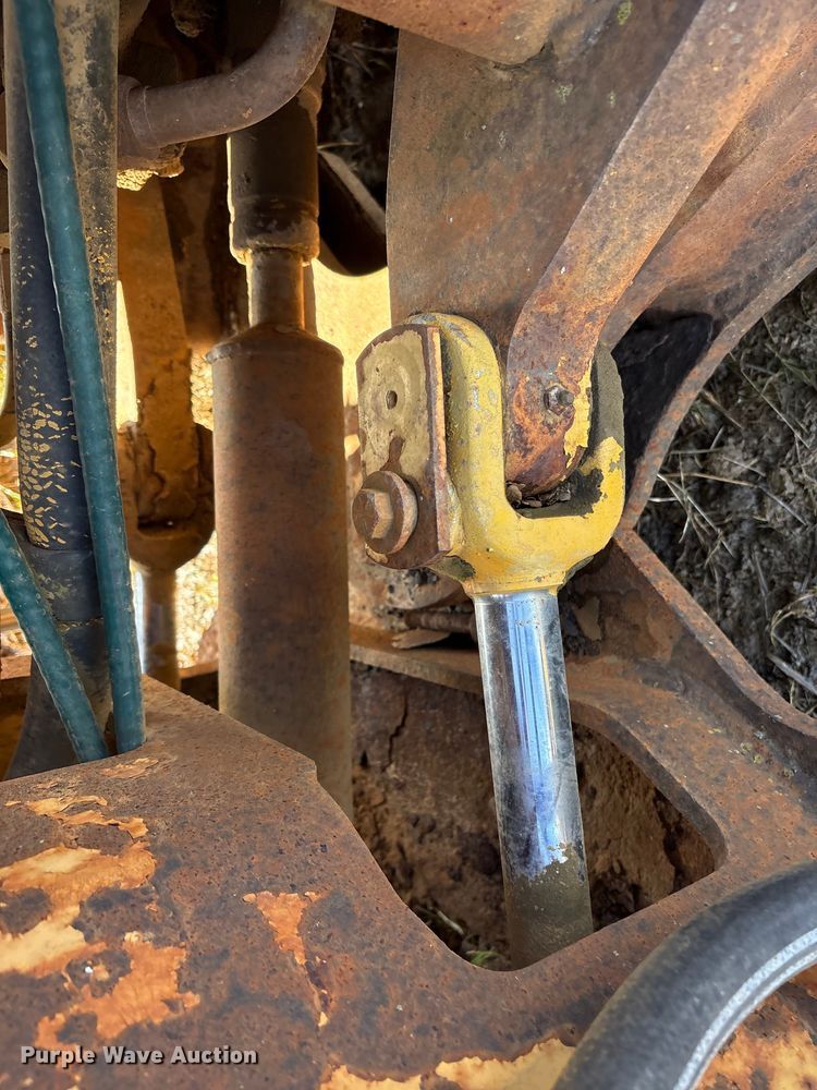 image for item EA7785 Dresser wheel loader