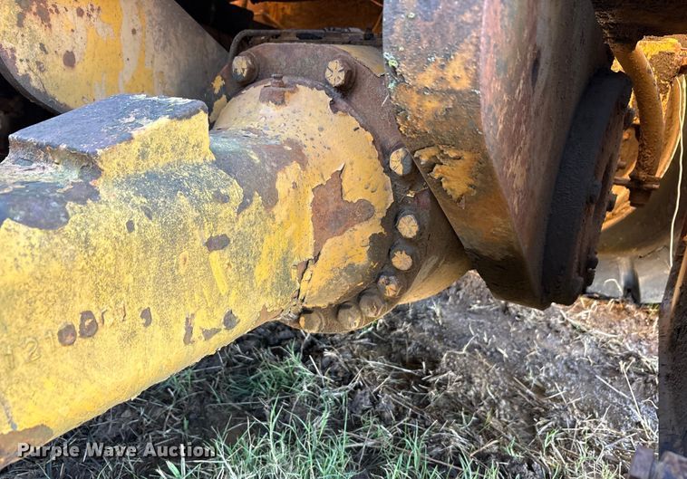 image for item EA7785 Dresser wheel loader