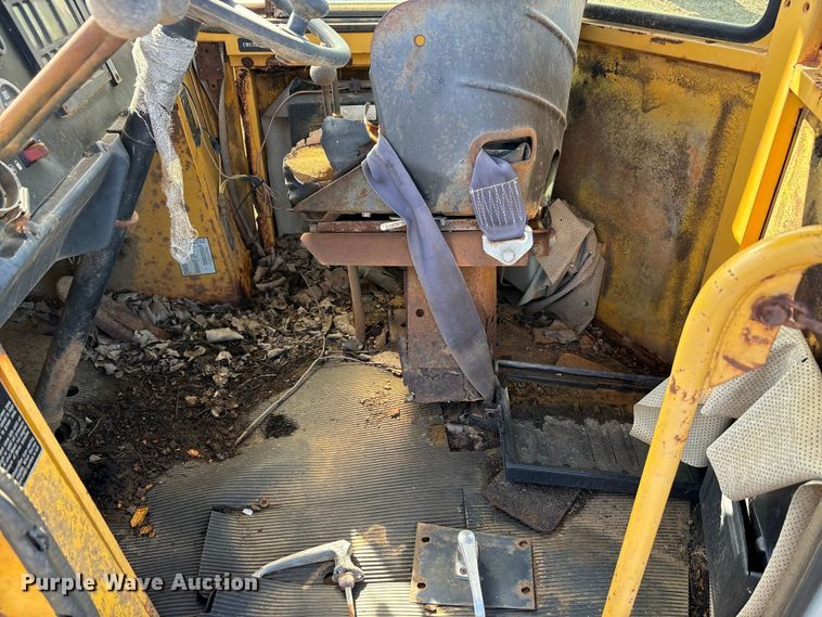 image for item EA7785 Dresser wheel loader