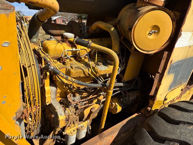 image for item EA7785 Dresser wheel loader