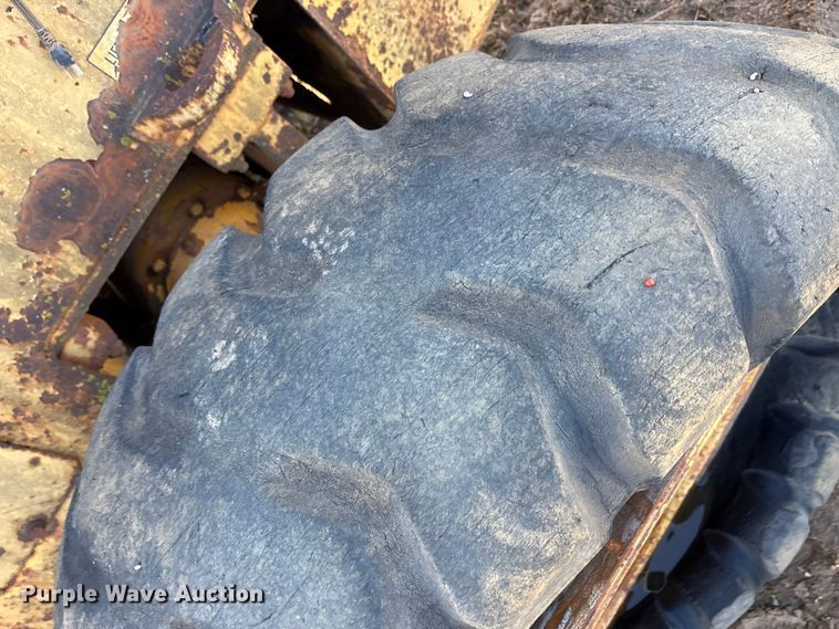 image for item EA7785 Dresser wheel loader