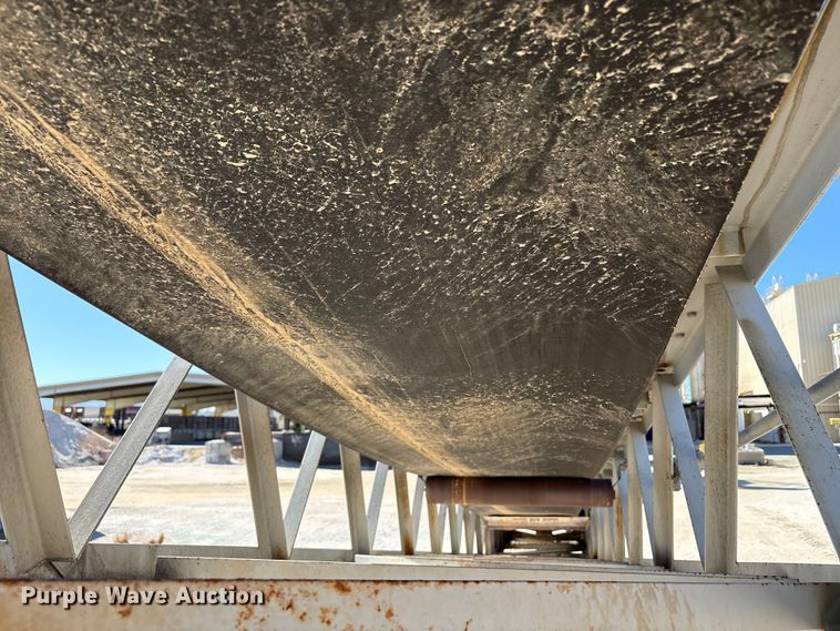 image for item EA7971 2017 TCI 30 X 60 RDS radial stacking conveyor