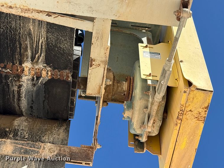 image for item EA7971 2017 TCI 30 X 60 RDS radial stacking conveyor