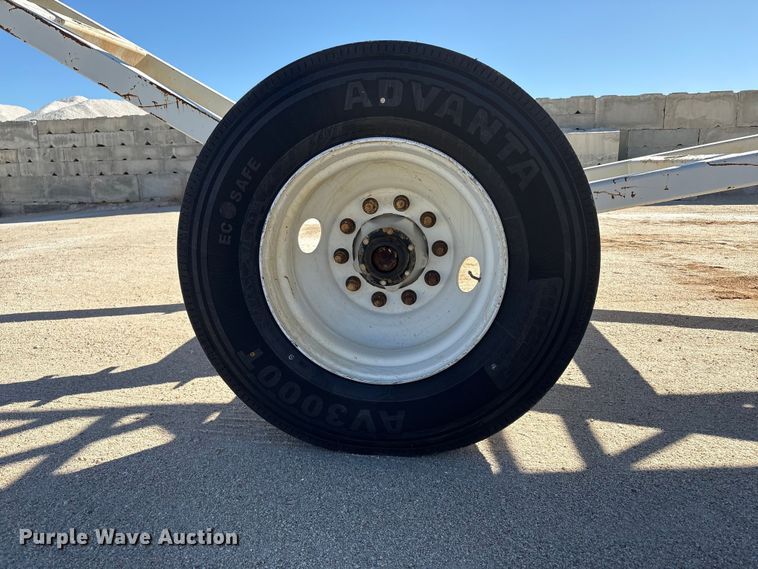 image for item EA7971 2017 TCI 30 X 60 RDS radial stacking conveyor