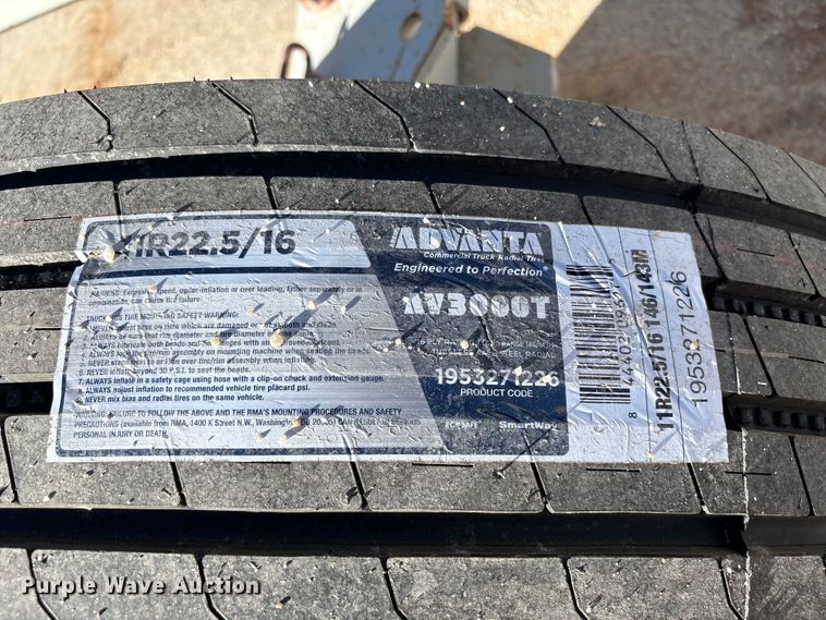 image for item EA7971 2017 TCI 30 X 60 RDS radial stacking conveyor