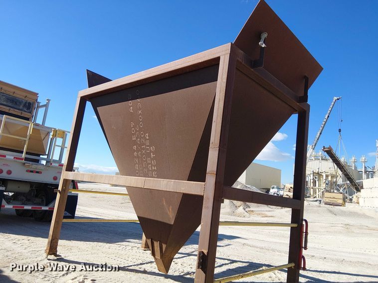 image for item EA7974  Input hopper