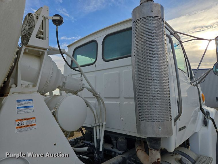 image for item EB1153 2007 Sterling L8500 ready mix truck
